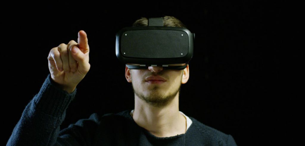 Usando las gafas de realidad virtual